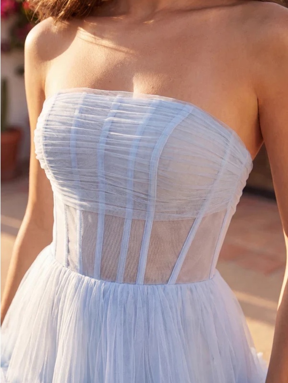KOS COUTURE - Picture 3 of 3